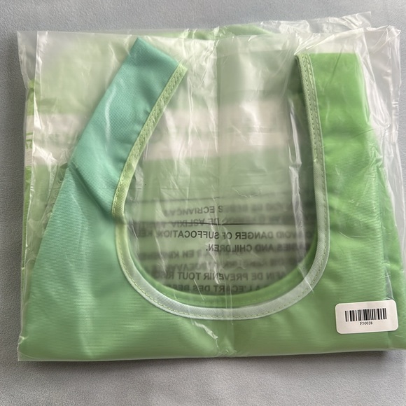 🧳 FARMACY | WHIPPED GREENS CLEANSER, MASK AND TOTE BAG - Picture 5 of 10